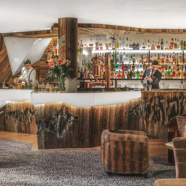 Sofa Bar des Barmes de l’Ours – Salon de thé