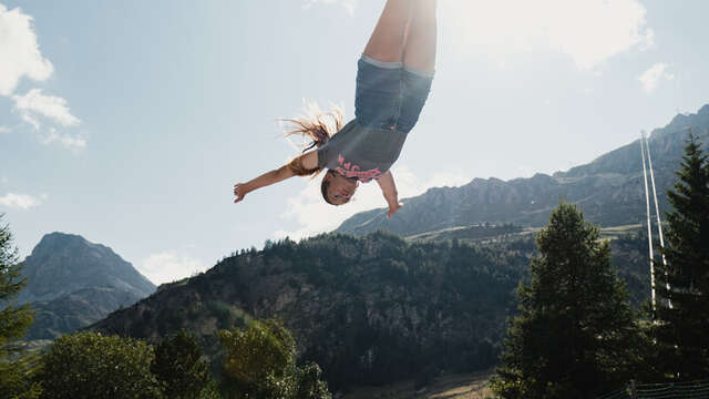 Trampolining initiation