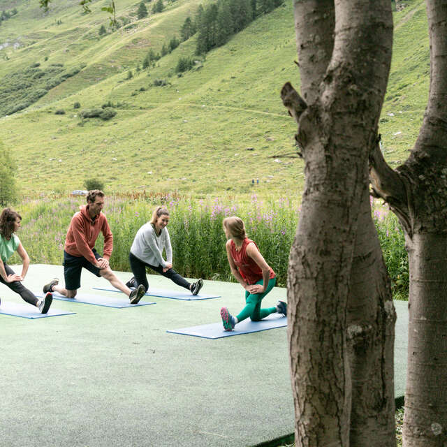 Relaxed stretch class